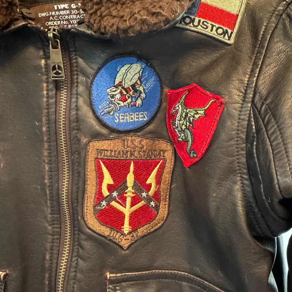 Brown Leather Aviator Bomber Jacket with Patches Top Gun size 8 - Picture 2 of 9